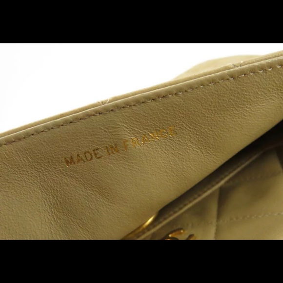 AUTHENTIC CHANEL SINGLE FLAP WITH POUCH - Picture 12 of 12